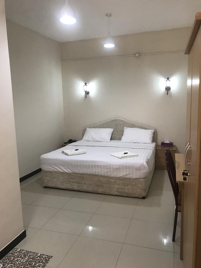 Al Hadow Hotel Маскат Экстерьер фото